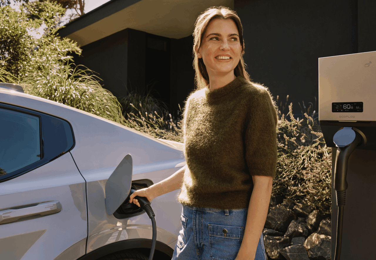 Elektroauto wird EcoFlow PowerPulse 2 Wallbox mit Solarstrom geladen.